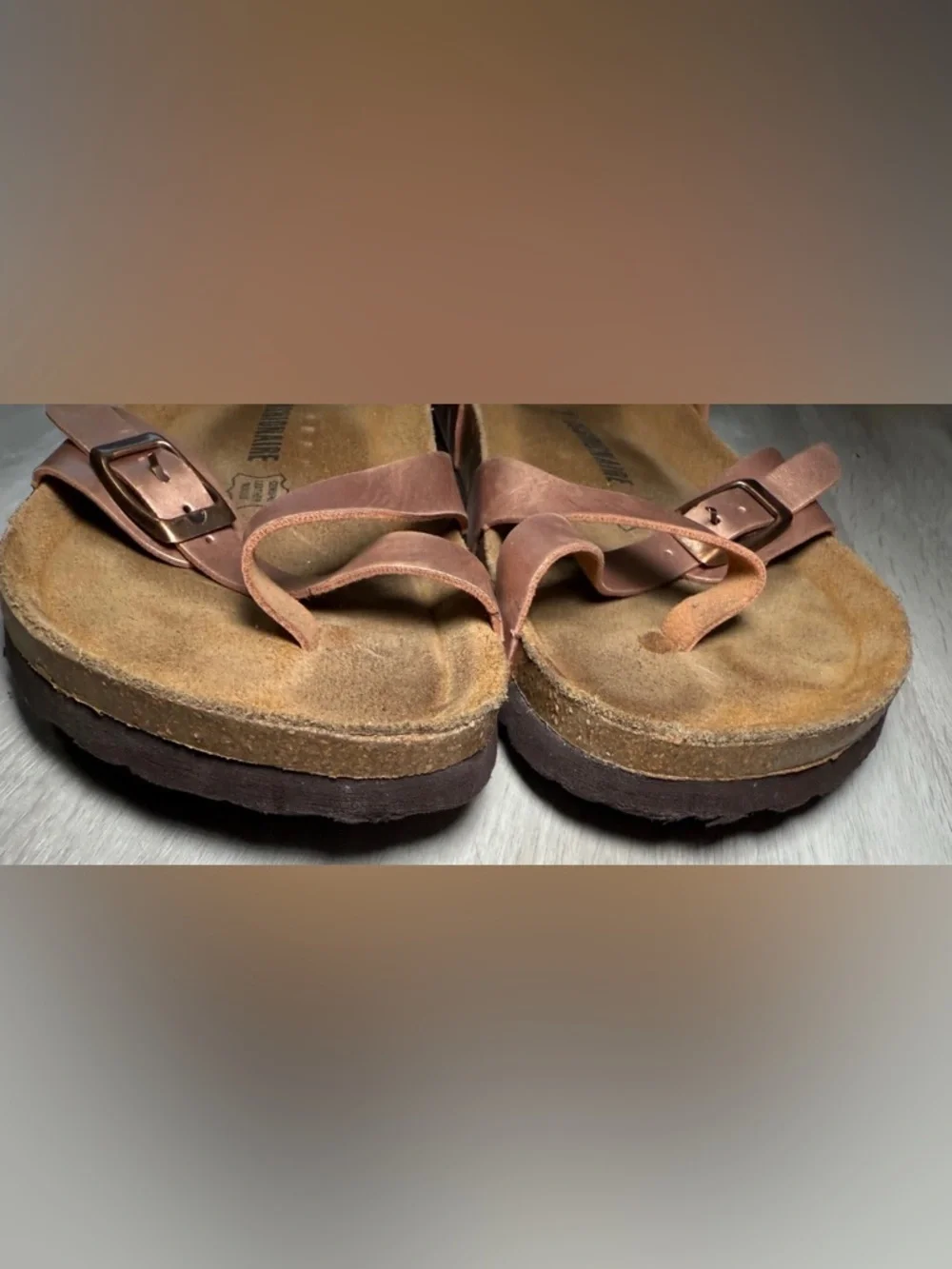 Cushionaire Women’s Strappy Sandals Size 9.5 Rose Gold Ankle Strap Comfort